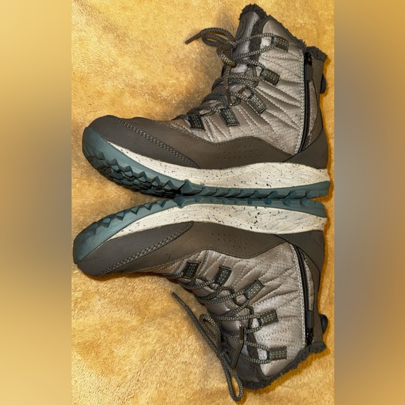 Merrell Women's Antora Sneaker Boots in Paloma size 8 - Picture 11 of 13